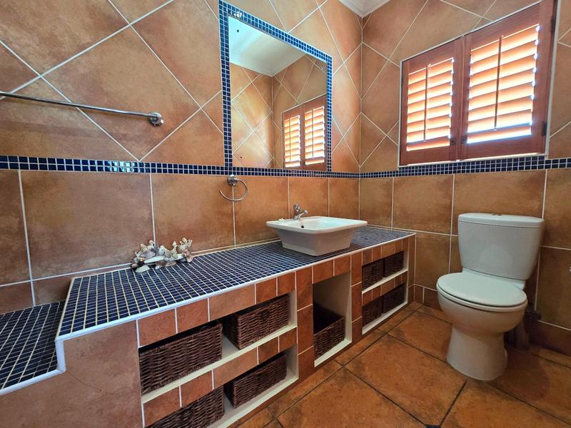 5 Bedroom Property for Sale in Golden Mile Western Cape